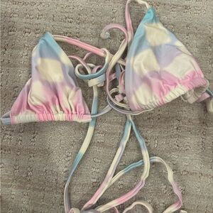 Bikini set Alo x Frankie’s bikinis.